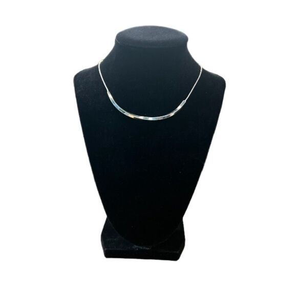 Silver Bar Chain Choker Necklace - Picture 6 of 6